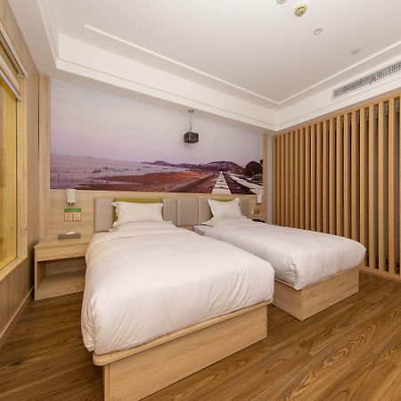 Hotel Ibis Styles Nantong Development Zone Shimao Plaza Zewnętrze zdjęcie