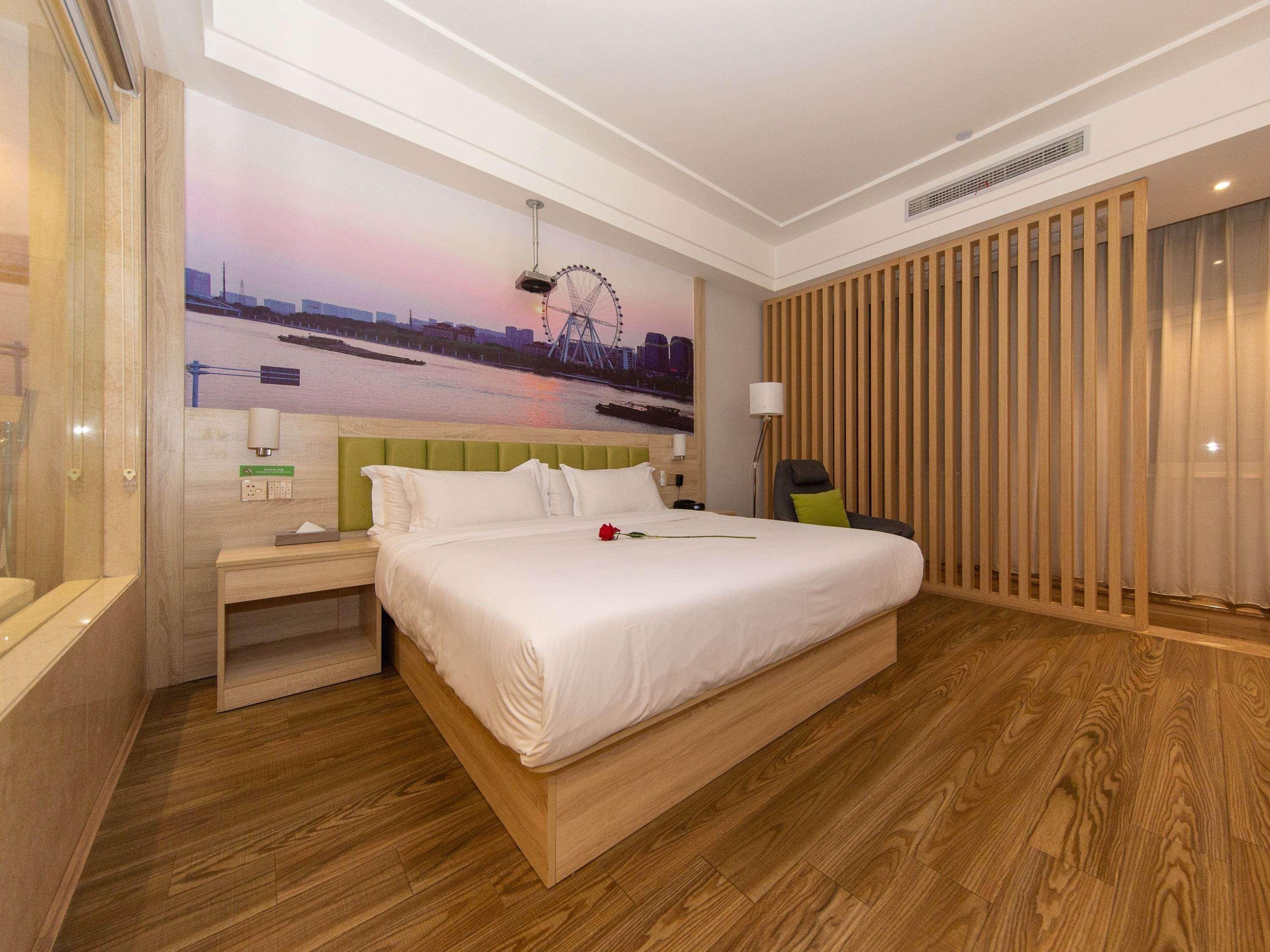 Hotel Ibis Styles Nantong Development Zone Shimao Plaza Zewnętrze zdjęcie