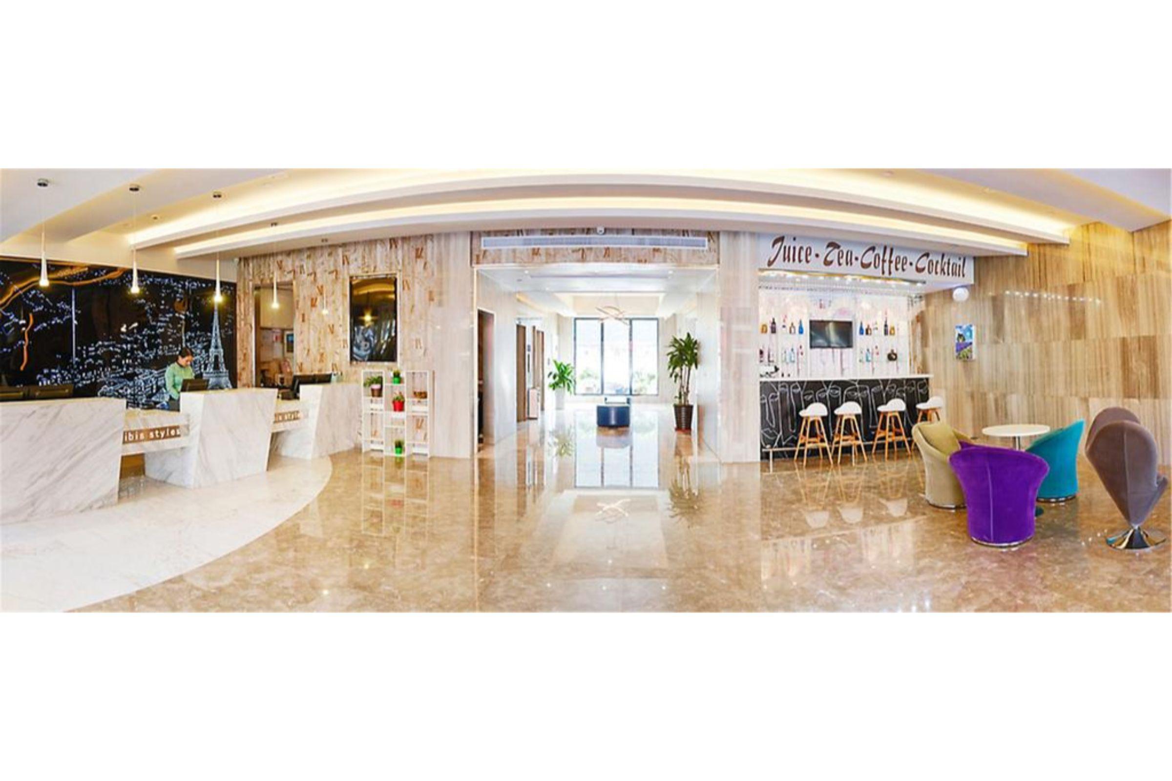 Hotel Ibis Styles Nantong Development Zone Shimao Plaza Zewnętrze zdjęcie