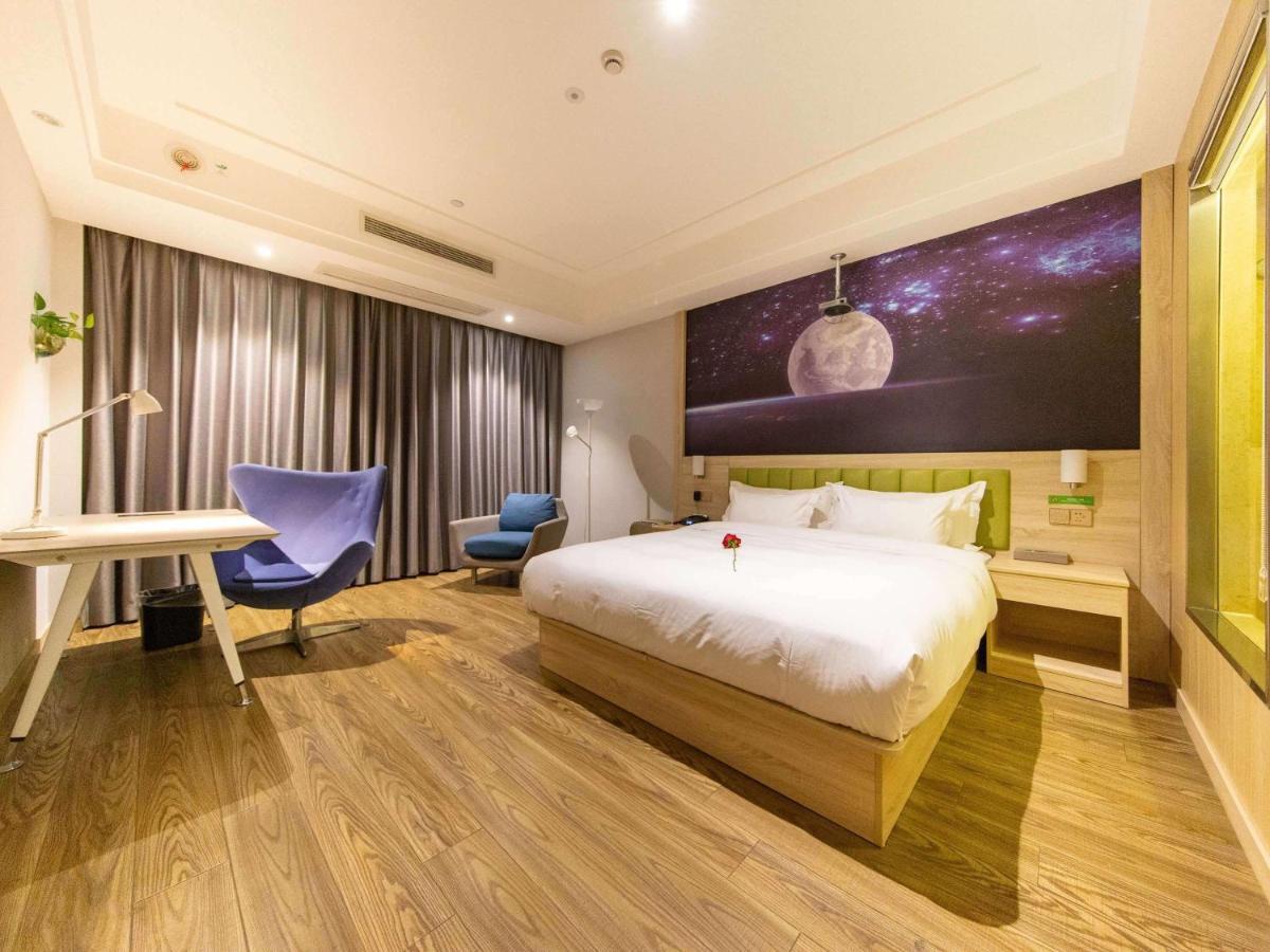Hotel Ibis Styles Nantong Development Zone Shimao Plaza Zewnętrze zdjęcie